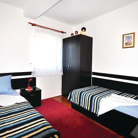 Дом отдыха Ya-1961 Локва-Рогозница